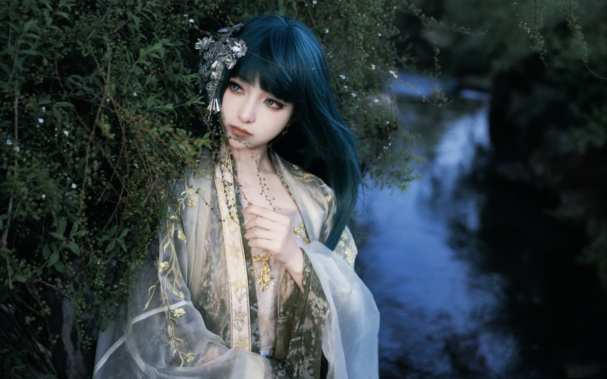 女孩子  海子